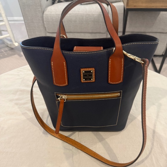 Dooney & Bourke Est. 1975 Navy & Tan Leather Bag - Picture 2 of 9